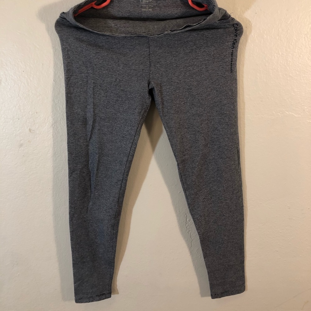 Calvin Klein cropped leggings